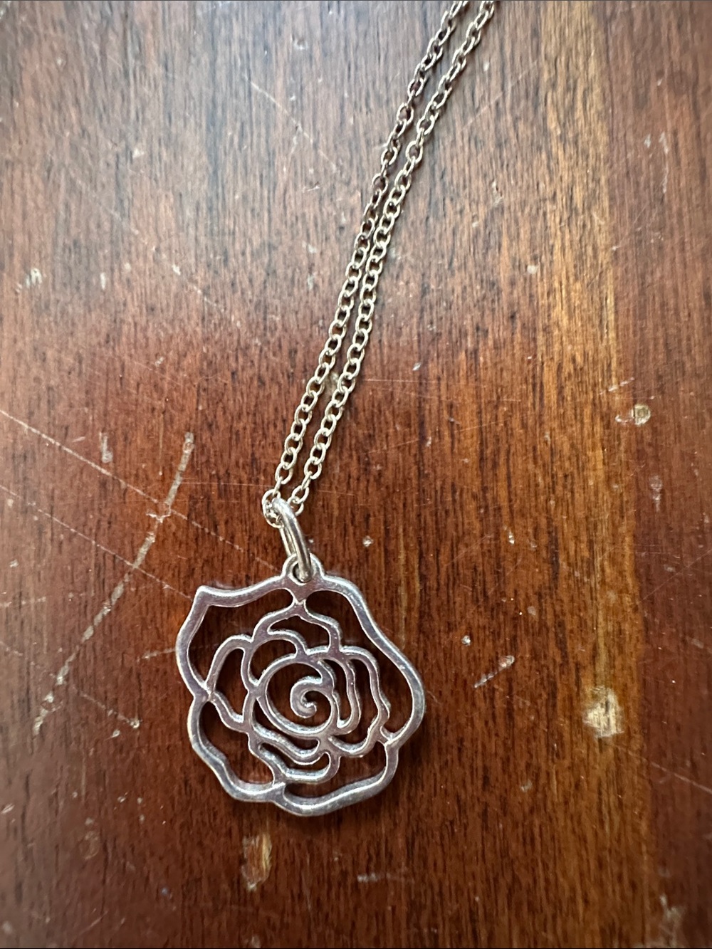 Avon Silver Rose Outline Pendant Necklace